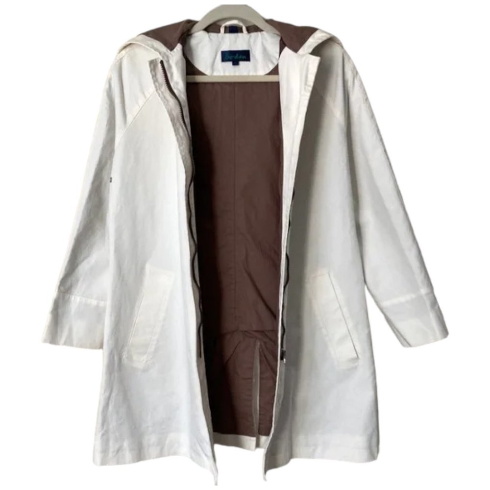 Boden Longline Vented Packable Raincoat with Hood Cream and Brown